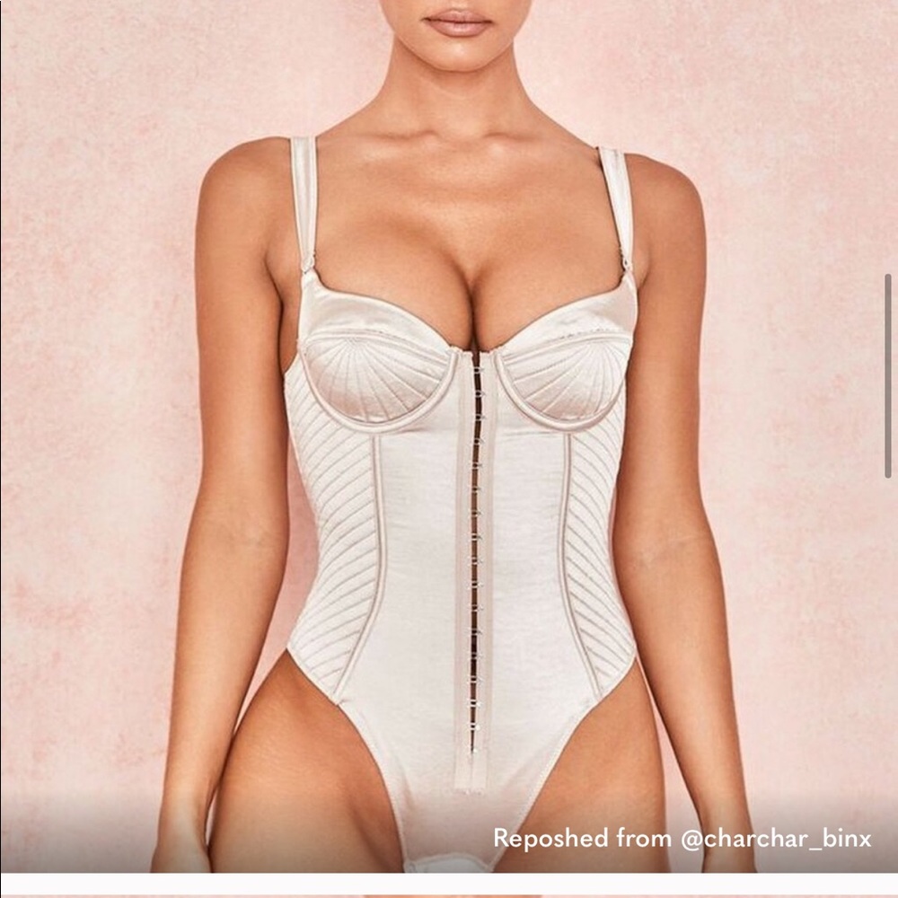 House of CB Sabrine Bodysuit Champagne